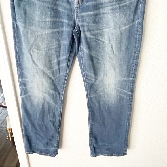 American Eagle Jeans Men's 36x32 AE AirFlex+ Original Bootcut Jeans - Picture 3 of 6
